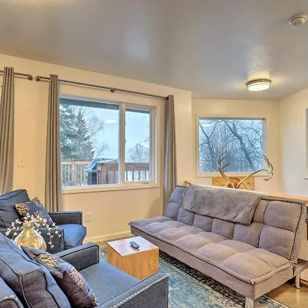 Coastal-View Apartment Near Downtown Anchorage!